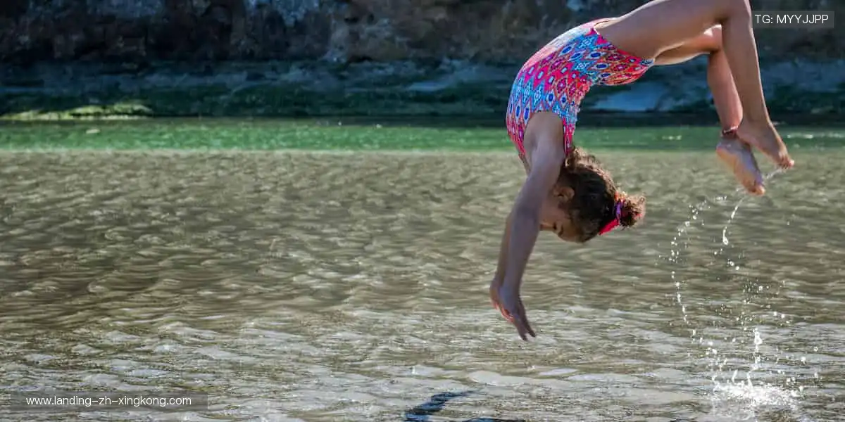 🎮 实时弹幕，互动不停！边看边聊，你的声音让直播更有温度！